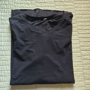Lululemon Quick Pace Short Sleeve Tee Black Color Size 12